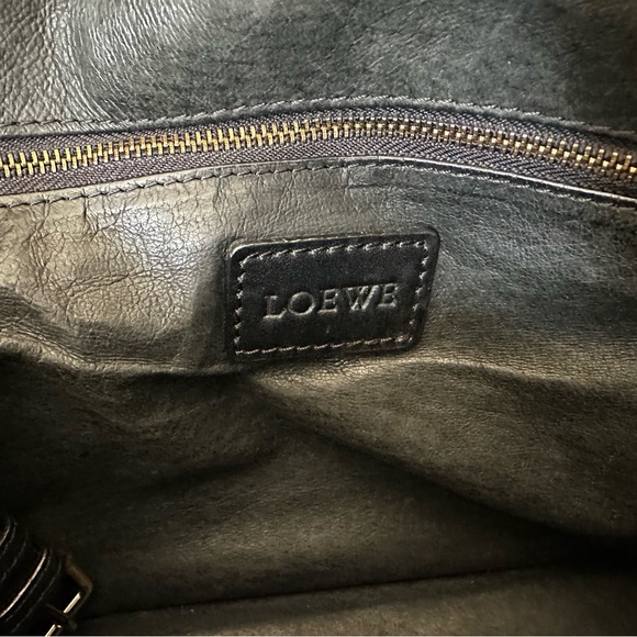 Loewe Alamo 36 Anagram Handbag Suede Black Gold Hardware - Picture 10 of 16